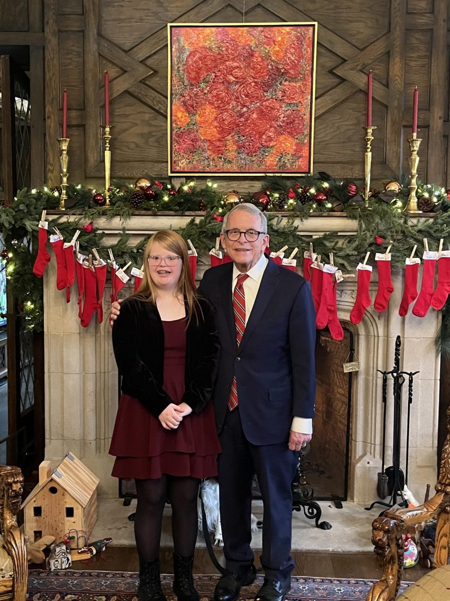 Lucy+Peterson+meets+Gov.+DeWine+for+a+holiday+party