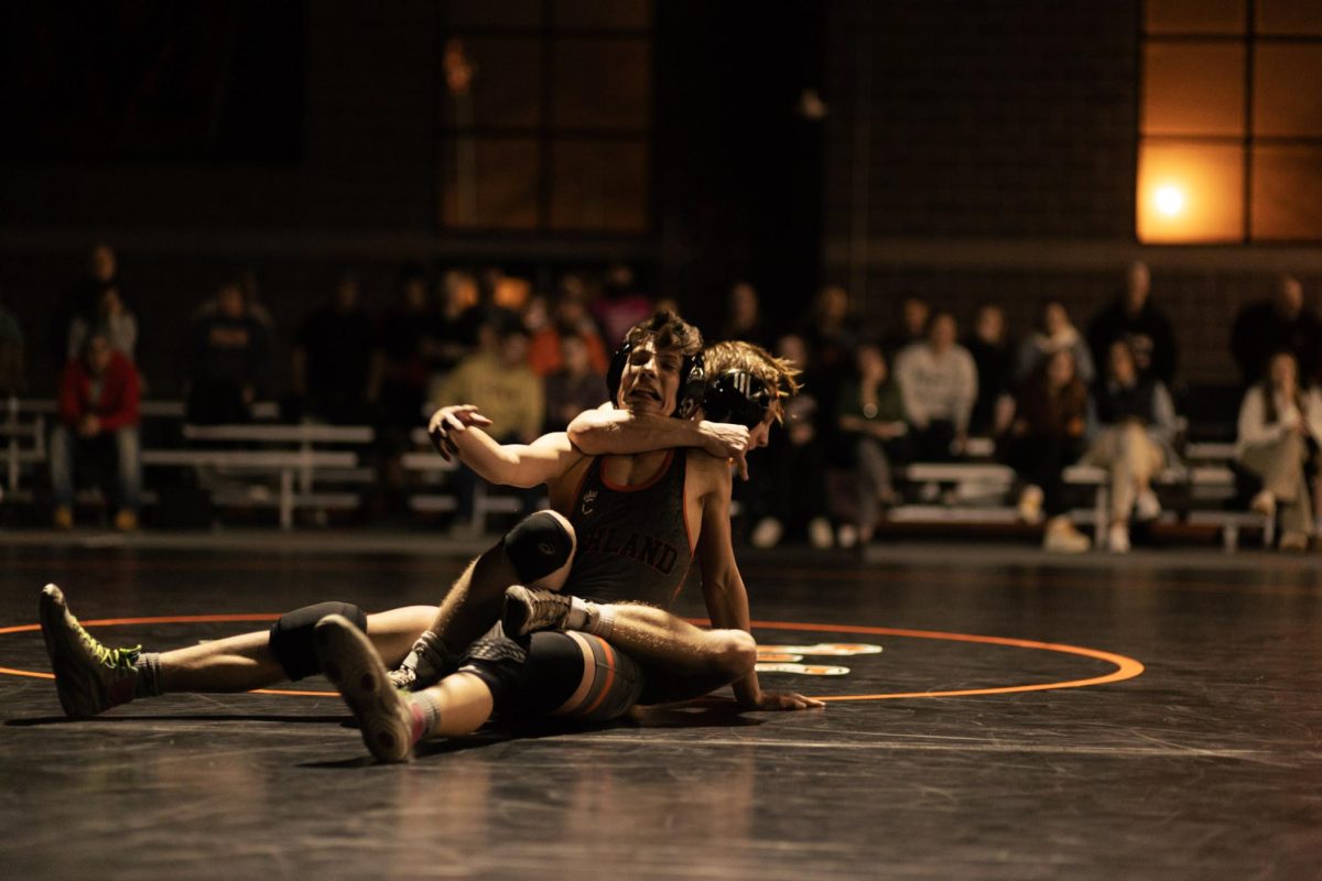 Mount Vernon Wrestling in action against the Ashland Arrows.