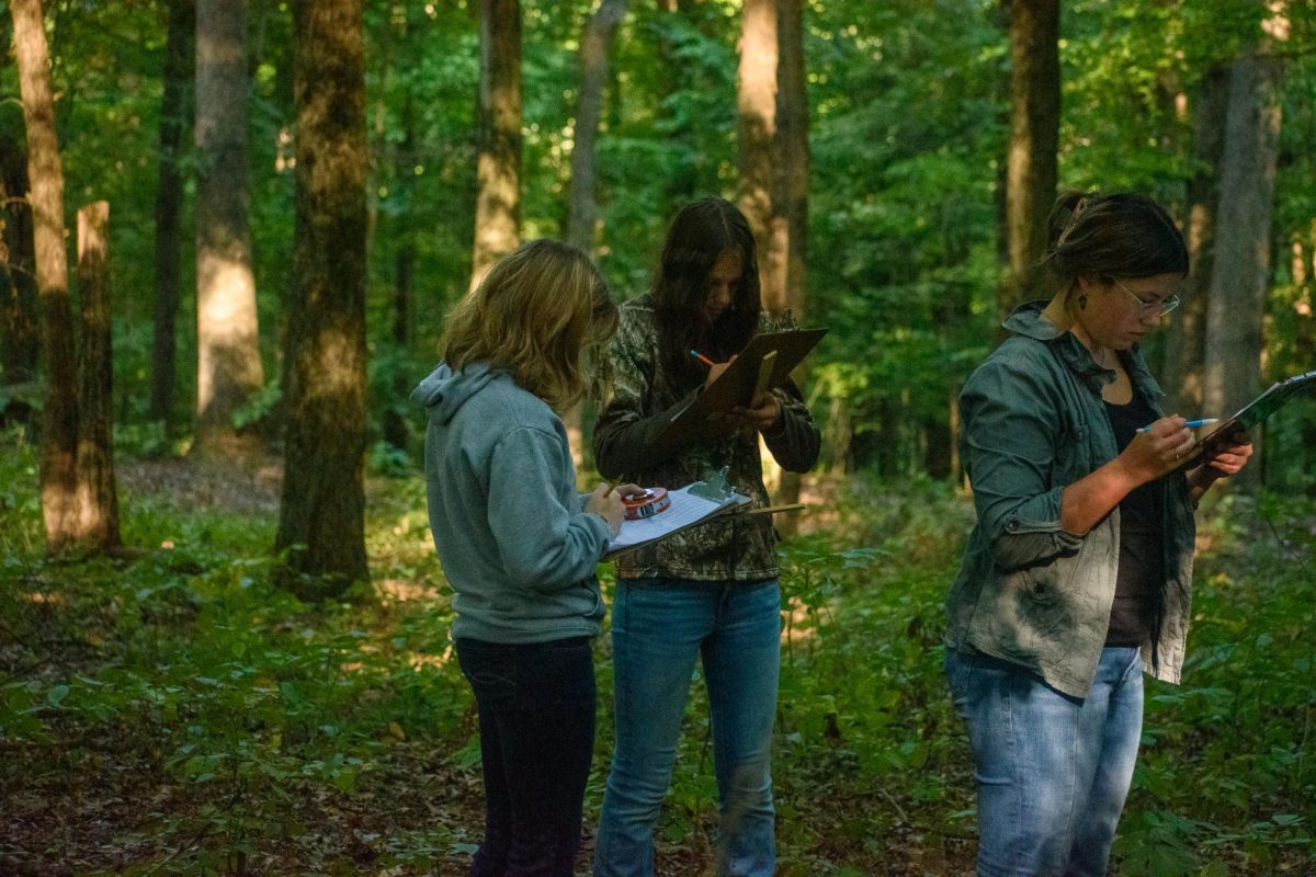 Mount Vernon High School FFA Excels at District Forestry Competition, Six Students Qualify for State Contest