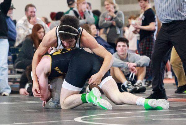 Junior Gabe Thomas wins the Licking County League title