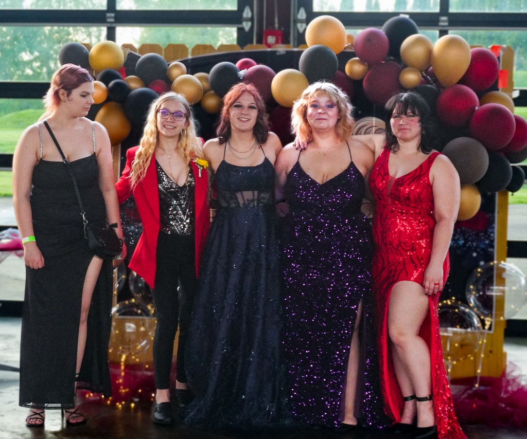 Mount Vernon High School Seniors Dance the Night Away at Masquerade Prom 2026