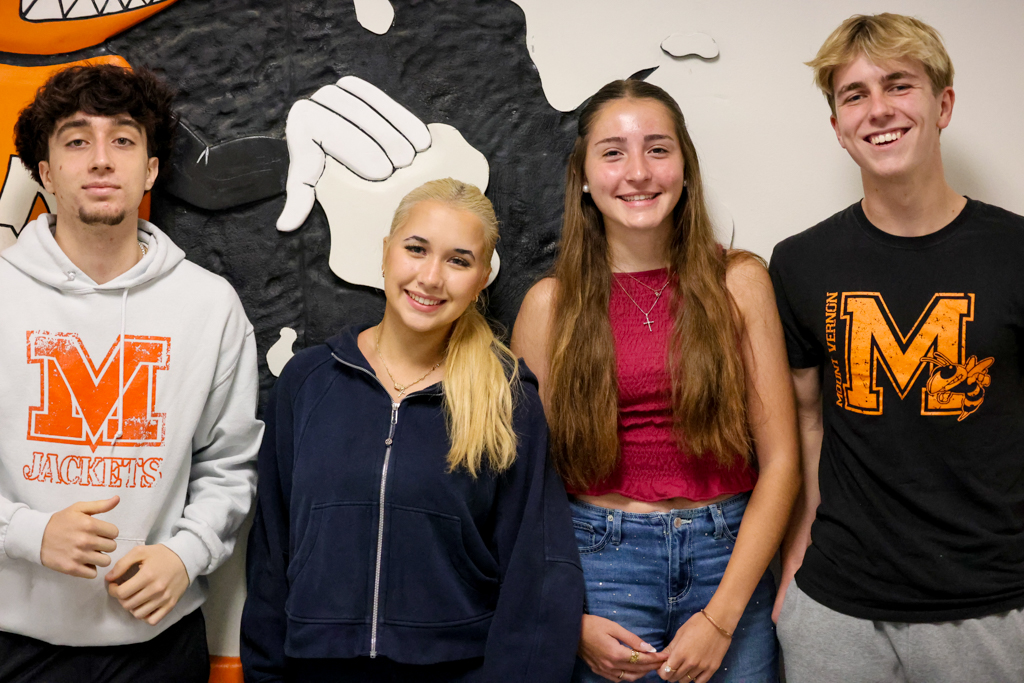 Mount Vernon High School says goodbye to four exchange students